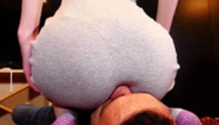 Facesitting And FinDom Draining - Princess Genevieve (HD1080p)