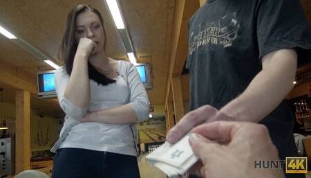 HUNT4K Hunter Fucks Lovely Girl while her Boyfriend is Playing Bowling