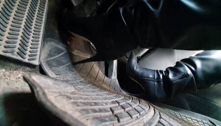 Honda Side View Drive in Guess Boots