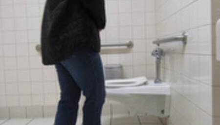 Out of state public pee w farting