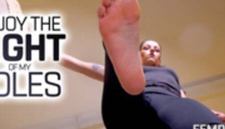 Enjoy the sight before you get trampled on ( Giantess Feet with Lady Nicole ) - FULL HD MP4