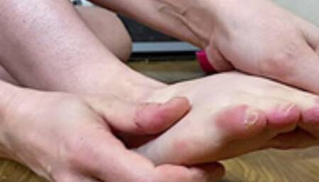 Amazing Foot Fetish - Messy Sploshing Feet (HD)