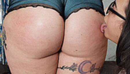 Ass Worship Fun With My Sexy Friend Meshy (4K - UHD 2160p MP4)