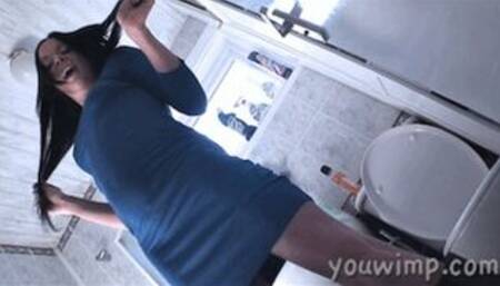 My toilet - Bossy Paradise Summers - MOV