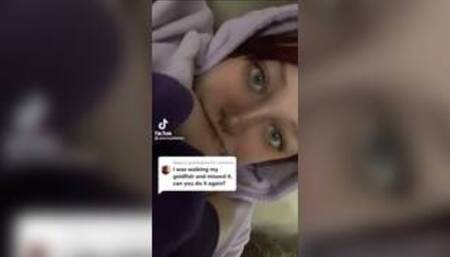 tiktok egirl sucking her tits (seenmytibbies, tibs4days)