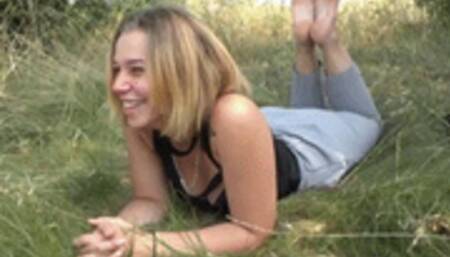 I adopted the small feet of a young blonde woman who is 22 yo (Jessica & Bob45) HD - WMV