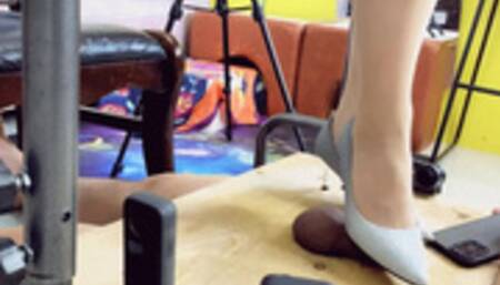 LCT_XG214b LinS High-heeled sandals Pantyhose feet CBTrample Electrical friction ejaculation 2F YCb