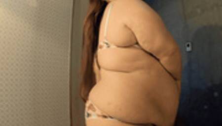 Smothering my BF with my belly POV (480 MKV)