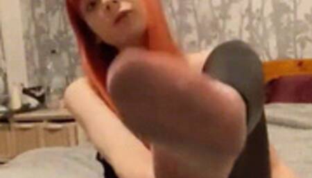 Foot Worship & Face Sitting