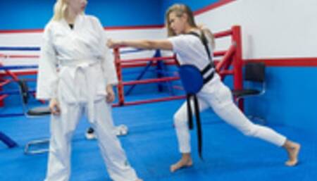 A way to relieve stress_with your sister