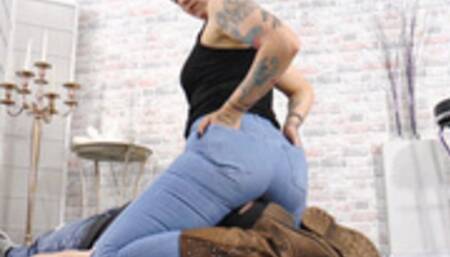 Facesitting in hard, tight jeans! - small version