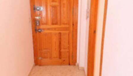 I'M SO FUCKING HORNY AND I WANT TO FUCK THE DELIVERY GUY, HOW DO I TELL HIM?