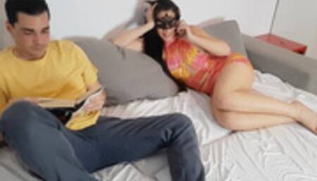 CHEATNING STEPSIS FUCKED ANAL SEX WHILE TALKNG ON THE PHONE