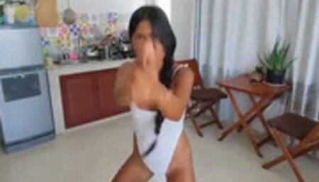 Pow! Pow! The Bikini Sequel