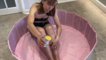 Playing with Custard (HD)