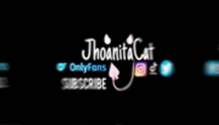 My first amateur video, I masturbated in the kitchen of my house until I reached orgasm