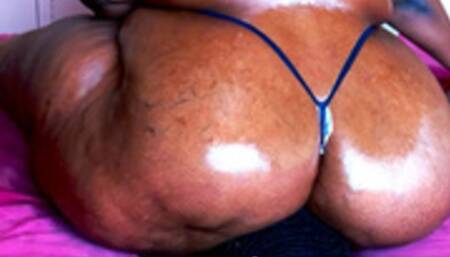 Yolanda's smelly meaty donk swallows mature womans face