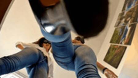 Tiny foot perv in the giantesses' office