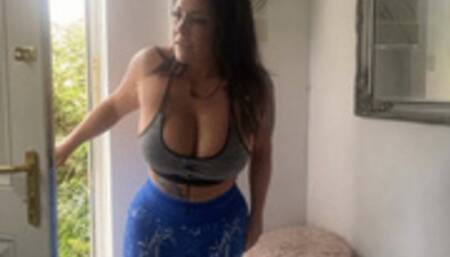 Snooping neighbour gets tied up