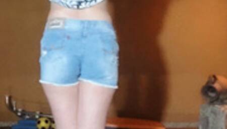 Smoking full body in my house - crush cigarette