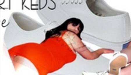 Keds Upskirt Tease wmv