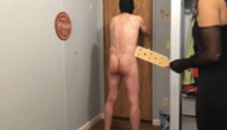 Paddling pain slut with holed paddle until his skin rips off