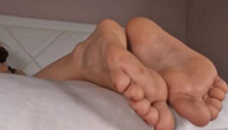 Soles on the Bed - HD MP4