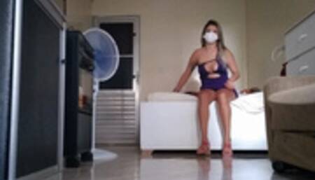 Mistress Isabella ballbusting