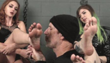 Sablique & Fae in Clean Our Feet (short version) 720p MP4