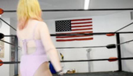 Mixed Wrestling between CJ and Kisa