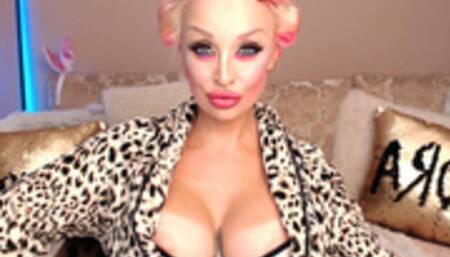 Stupid Angry HOUSEWIFE is sucking