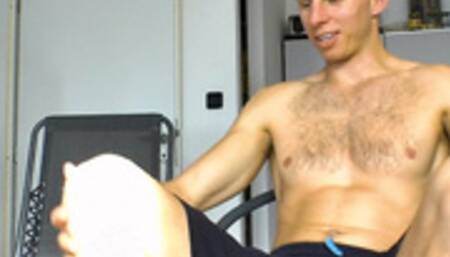 Sporty Guy Masina Foot Worship