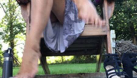 KITTY'S LEGS AND CLAWS