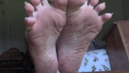 Wash my feet with your CUM