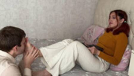 Foot Smelling 117 w m v