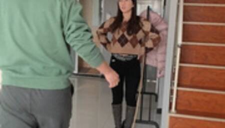 Boot Girl's first bondage experience (Chinese model ZhiRuo)