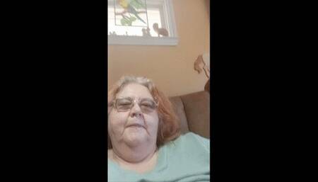 Naughty me gobbling up pizza wmv