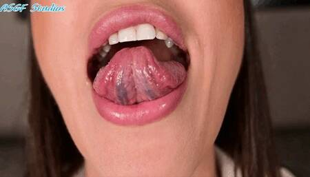 Goblin Goddess tongue tease - MOV