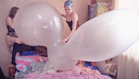 [EPIC] Mariette and Stashia BTP clear Roomtex Toucan balloon - 1080p