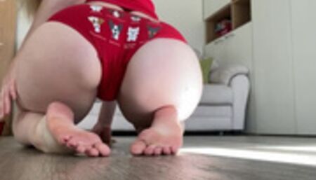 Obedient slut walks on all fours and pisses in panties