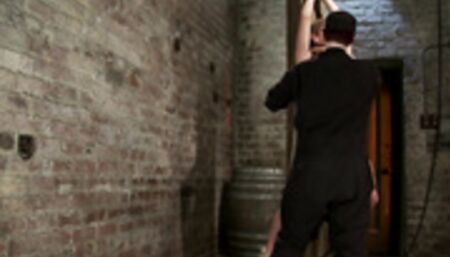 Big tits blond mounted on sybian