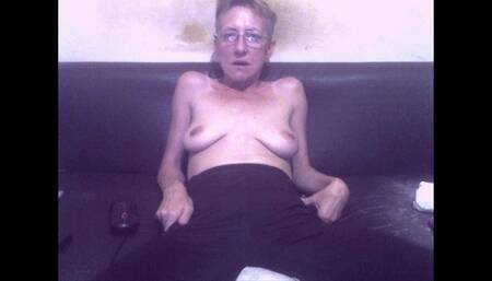 SOLO NEWS UNDER PANTS 300