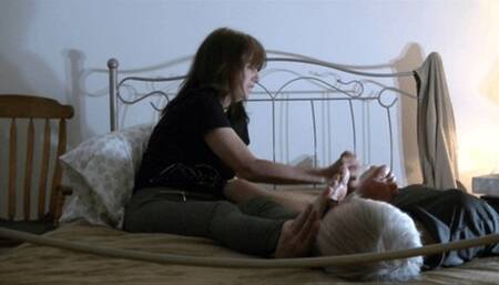 Handjob Queens (mp4)