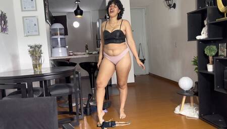 STANDARD Giantess need guys to smell boots socks nd asshole