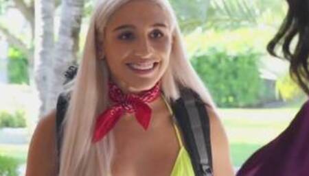 milf alexis fawx share husband with thicc latina