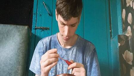 Went crazy on her lipstick WMV(1280*720)HD