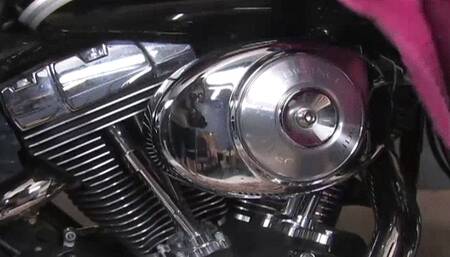 Biker Chris Johnson Handjob Facial! (mp4 sd)