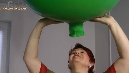 Annadevot - I'm testing a balloon inflation machine