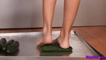 Myra Cucumber Crush - 4K MP4