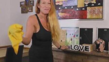 busty booty mom with a thirsty vagina